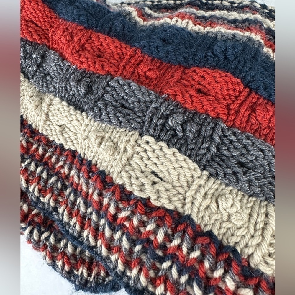 Chunky Knit Infinity Scarf - Picture 6 of 7